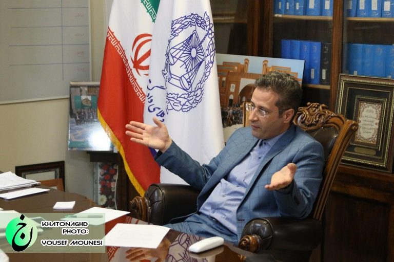 عدم استقلال نهاد وکالت، موضوعی صنفی نیست؛ تحدید حقوق مردم در دادرسی عادلانه است / نمی توان قانون را سلطنتی یا غیر سلطنتی دانست؛ چون قانون، قانون است