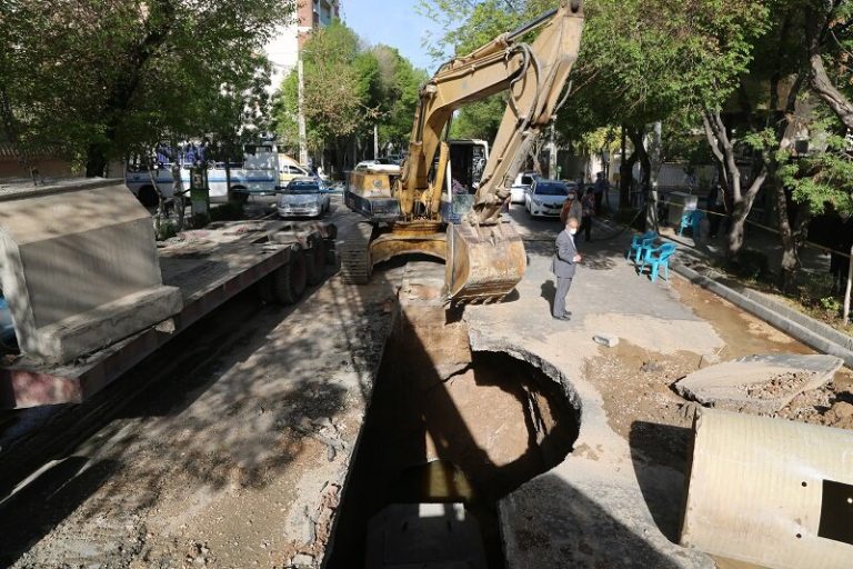 فرسودگی شبکه علت اصلی حوادث آب و فاضلاب در اصفهان است –