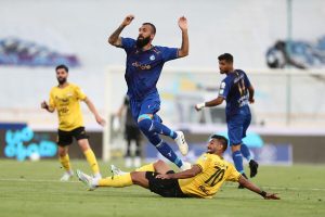 جدال استقلال و سپاهان جنگ دارا و ندار است/اتفاقات عجیب در تیم آبی – خط و نقد | اخبار ایران و جهان