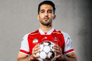 اطلاعاتی در مورد لباس جدید پرسپولیس/ از خط میخی تا درفش کاویانی – خط و نقد | اخبار ایران و جهان