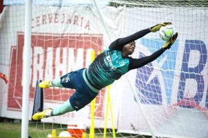 توافق نهایی پرسپولیس با گلر برزیلی/ «جونیور» در انتظار روادید – خط و نقد | اخبار ایران و جهان