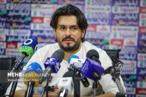 پنالتی استقلال درست نبود/ هدف شمس آذر ماندن در لیگ برتر است – خط و نقد | اخبار ایران و جهان