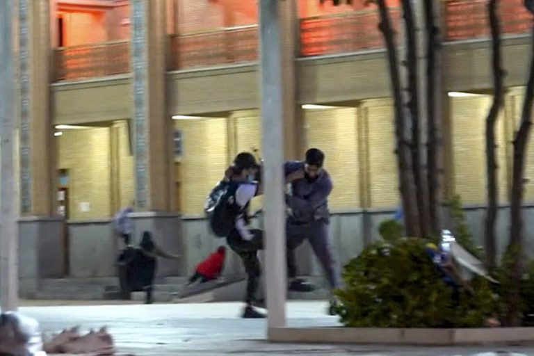 ابعاد حادثه تروریستی شاهچراغ با حضور وزیر کشور بررسی شد – خط و نقد | اخبار ایران و جهان