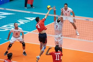 حمایت ۷۰۰۰ نفری از تیم ملی/هنگ‌کنگی‌ها با تلفن همراه وارد شدند – خط و نقد | اخبار ایران و جهان