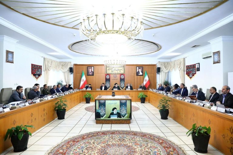 دستور رئیسی برای پرداخت وام اربعین به صورت قرض‌الحسنه – خط و نقد | اخبار ایران و جهان