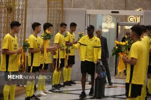 کاروان تیم فوتبال الاتحاد عربستان وارد اصفهان شد – خط و نقد | اخبار ایران و جهان