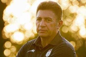 قلعه‌نویی: از نبودن تیم‌های قدیمی بغضم گرفت/نوجوانان بدشانسی آورد – خط و نقد | اخبار ایران و جهان