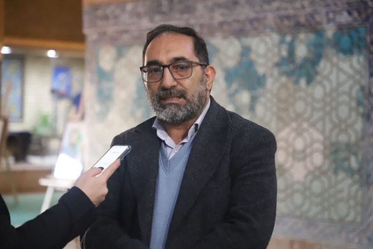 ضرورت نمایش آثار رسم شاهدان شیدایی در سطح شهر تبریز – خط و نقد | اخبار ایران و جهان