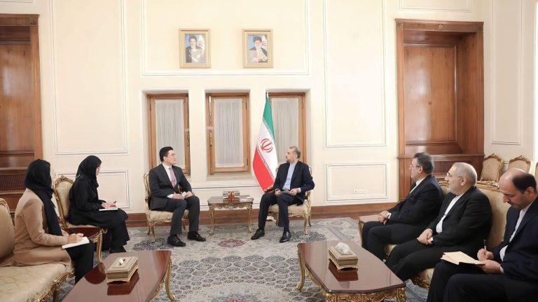 سفیر کره جنوبی رونوشت استوارنامه خود را تقدیم امیرعبداللهیان کرد – خط و نقد | اخبار ایران و جهان