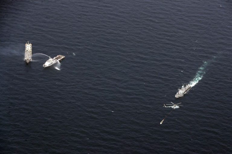 اجرای عملیات اطفای حریق توسط تیم‌های امدادی ایران، چین و روسیه – خط و نقد | اخبار ایران و جهان