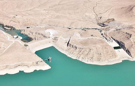 کار عجیب طالبان در قبال ایران/ هدایت آب هیرمند به سوی شوره زار‌های افغانستان